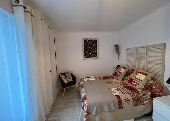 Charmant Logement Entre Mer Et Montagne Ideal Pour Cure Thermale